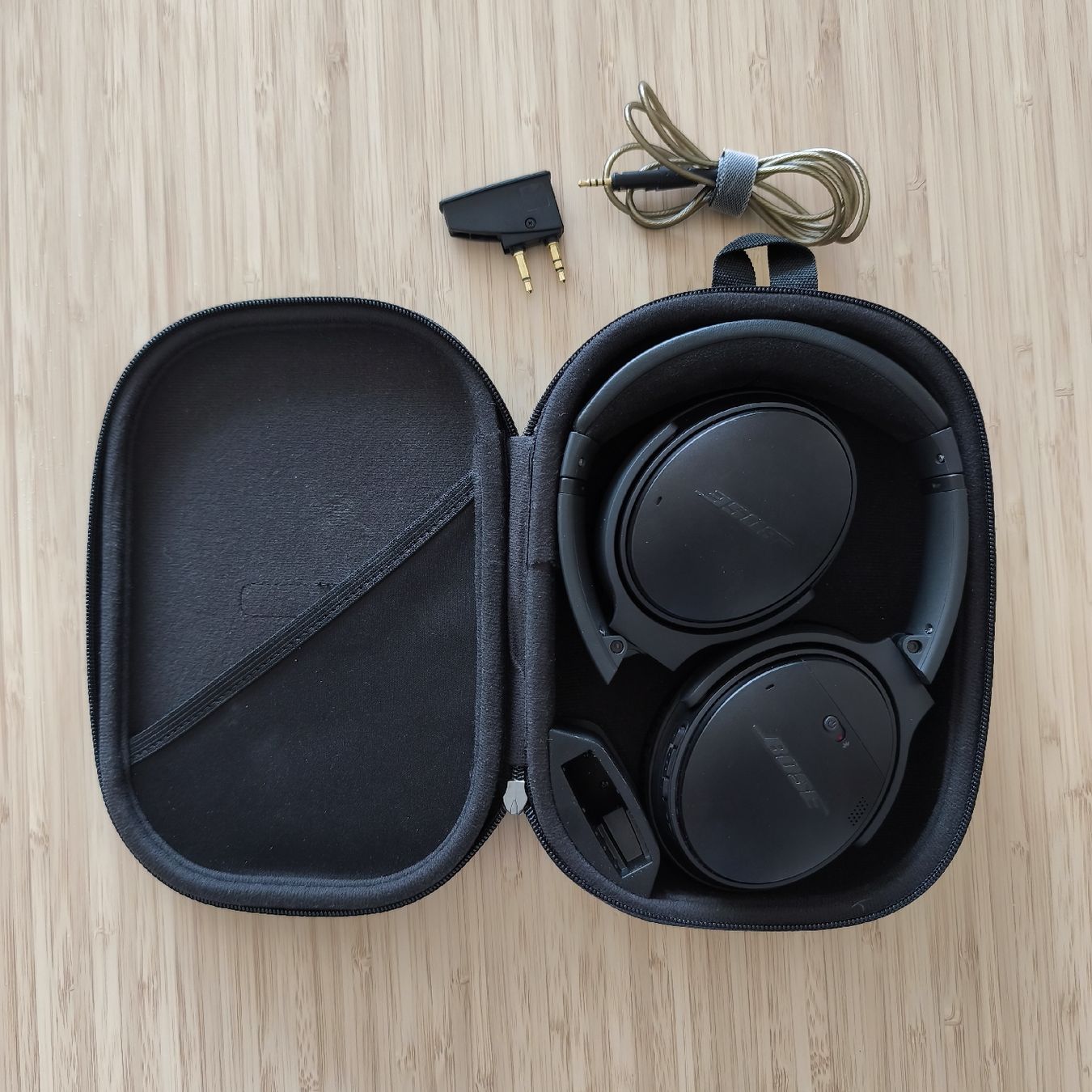 Bose Cuffie: Bose QuietComfort Black Headphones with Case – Nuovo (secondo la descrizione) da Basel venduto da jav_ck26 4