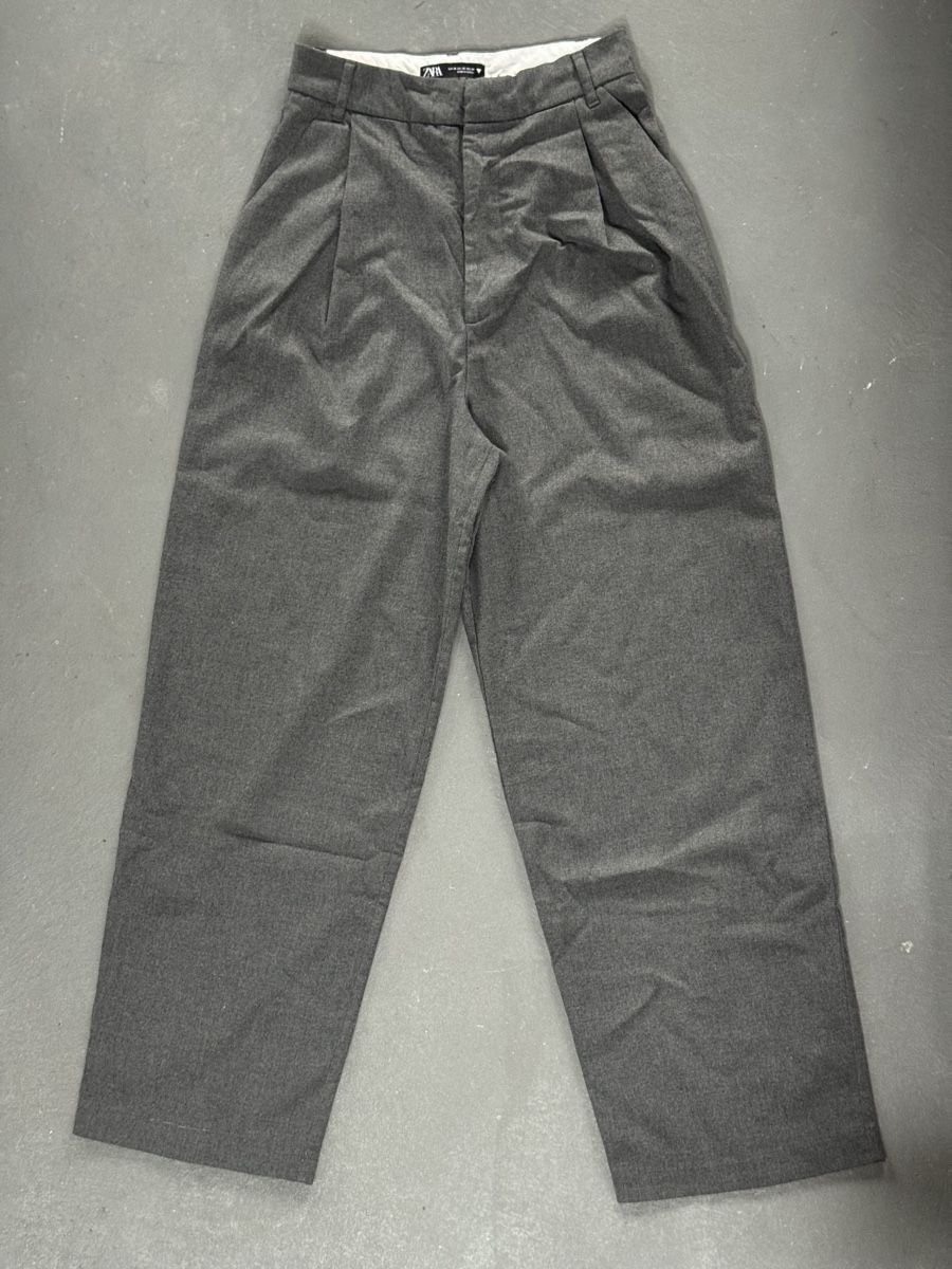 Zara Pantaloni: Zara Anzugshose xs, grau – Usato da Hagendorn venduto da cel_qg9h