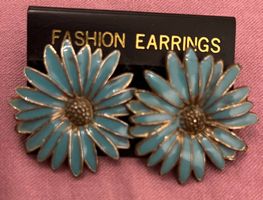 Nice antique earings