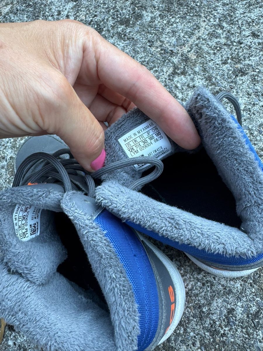 Adidas Chaussures hommes: Adidas neuwertig – D'occasion à Stäfa par rah_96vj 1