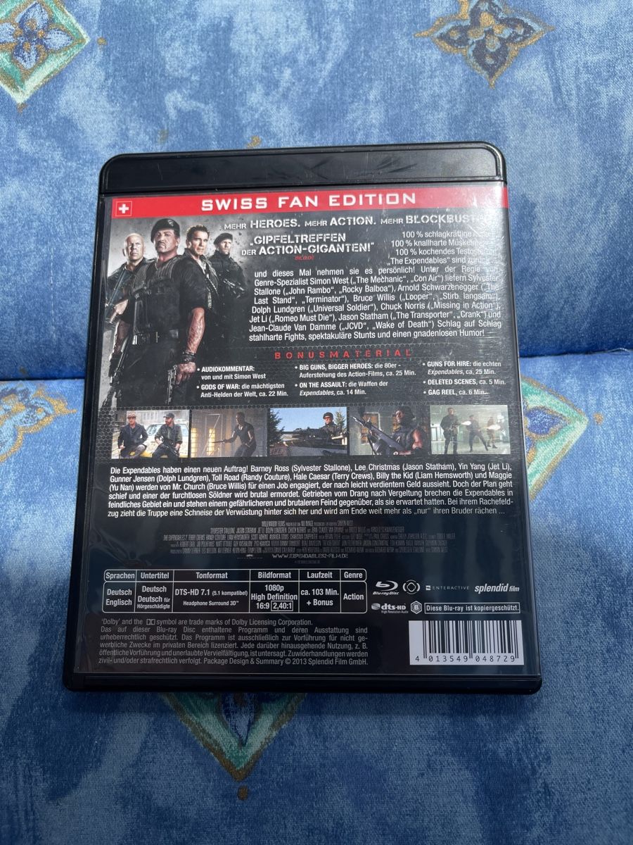 Tutti i DVDs: Expendables 2 - Swiss Fan Edition - Uncut - Blu-ray – Usato da Unterkulm venduto da AnoliOccasion 2