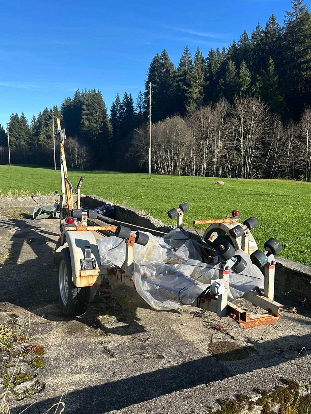 Rimorchi: Bootsanhänger für kleinere Boote oder Jetskis – Usato da Bennau venduto da Santolina 2
