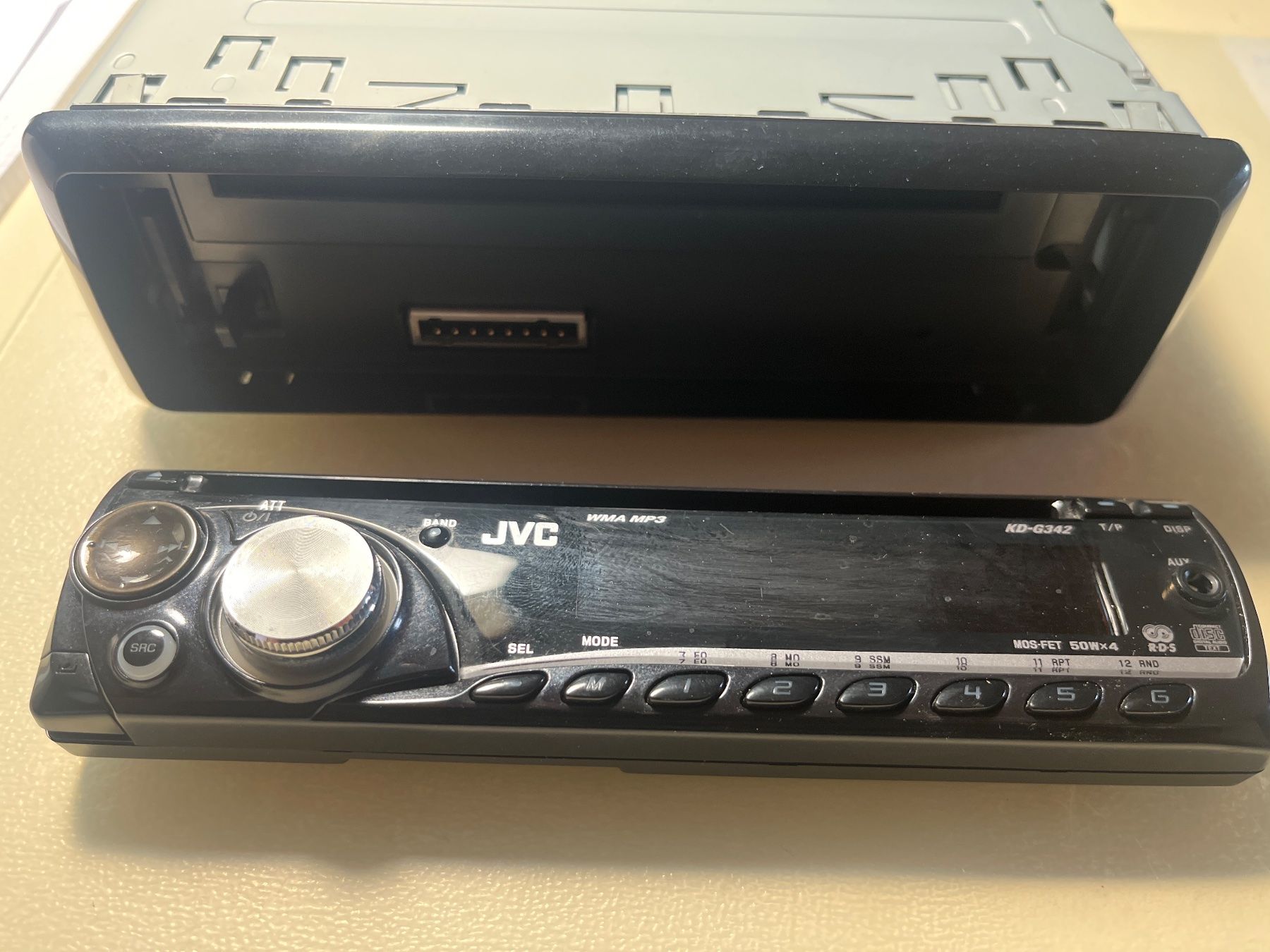 JVC Radio: JVC CD Autoradio – Usato da Kandergrund venduto da ThoStre 1