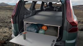 Dacia Sleep Pack inkl. Matratze und Verdunklungsrollos – Neu