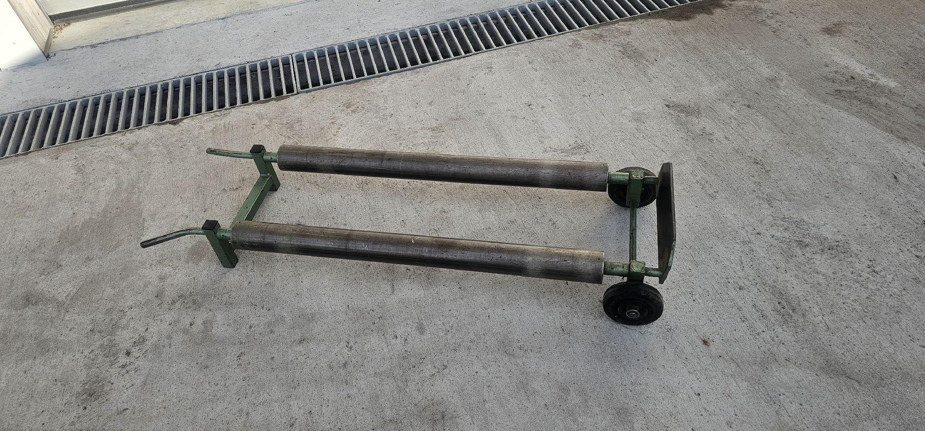 Schubkarren: Blechrollwagen – Gebraucht aus Emmenbrücke von inf_l8yf 1