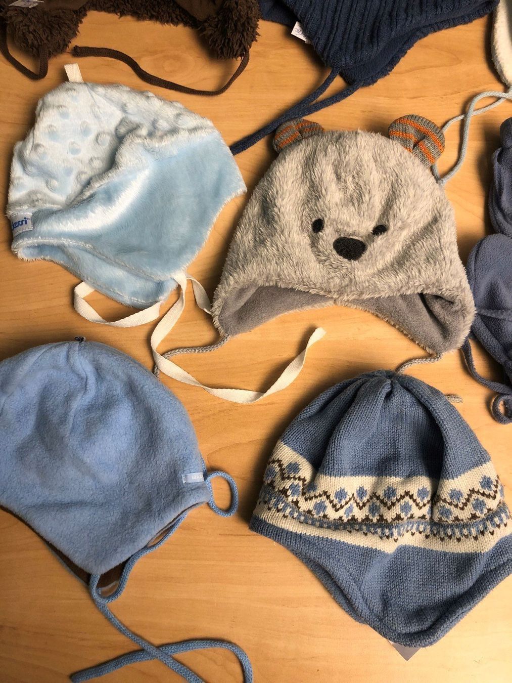 Sonstige Jungenkleidung: Mützen-Handschuhe Paket Gr.62 – Gebraucht aus Obergerlafingen von cabo4 3