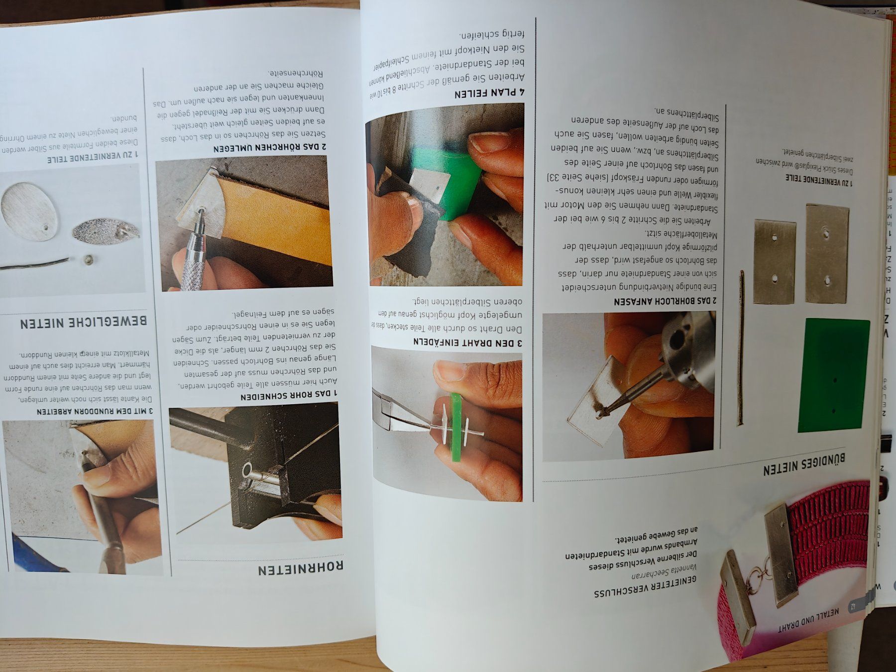 Libri: Schmuckgestaltung heute / Seecharran - Haupt 2010 – Usato da Muttenz venduto da Negnuja 3
