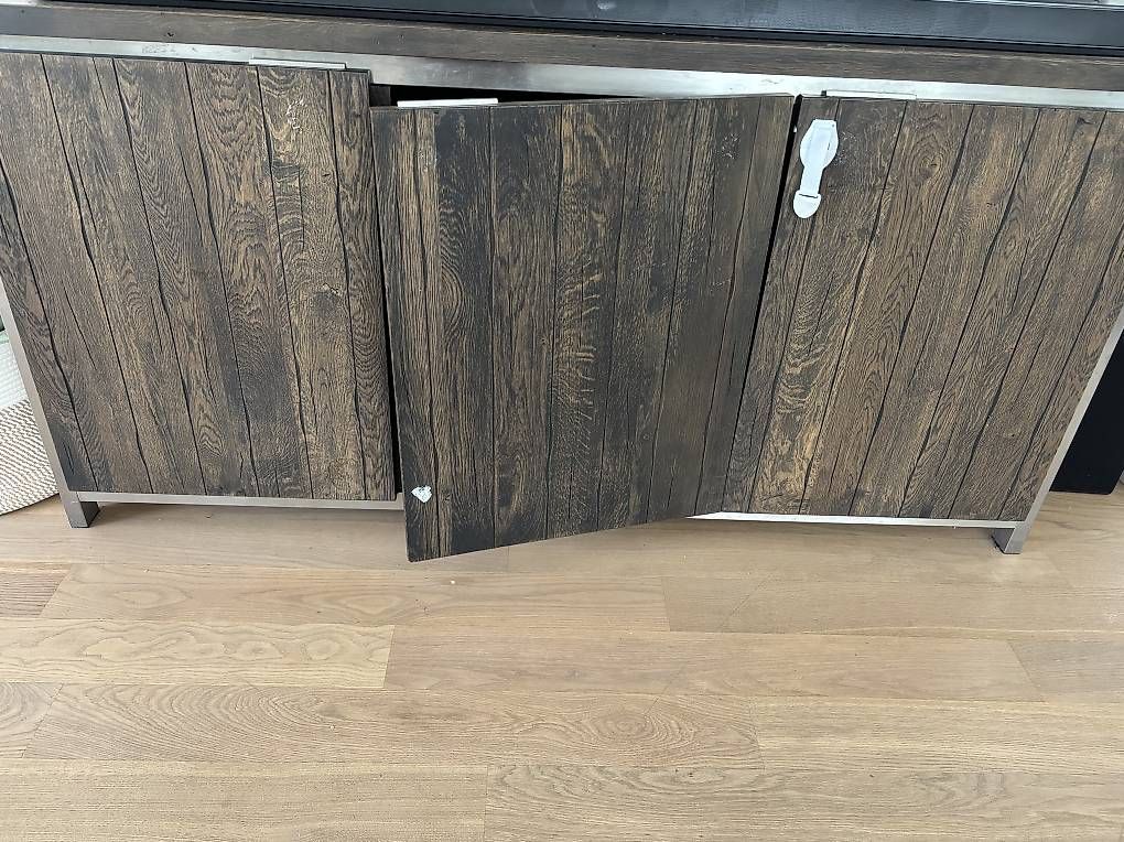 Cassettiere: Highboard mit Gebrauchsspuren – Usato da Meggen venduto da organisman