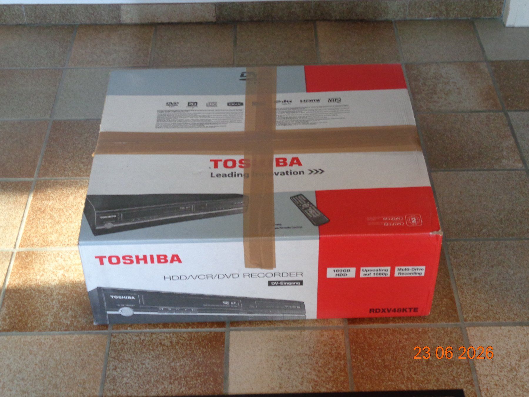 Toshiba Lettore multimediale & Streamer: Toshiba HDD/VCR/DVD Recorder – Usato da Wiesendangen venduto da Gullfoss 1