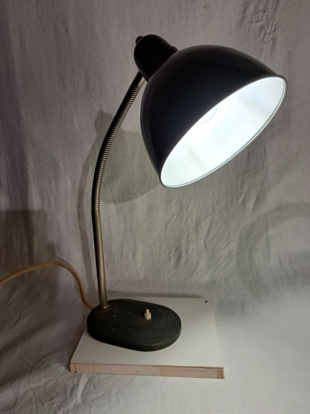 Lampade: ANCIENNE LAMPE DE BUREAU – Usato da couvet venduto da carlin01