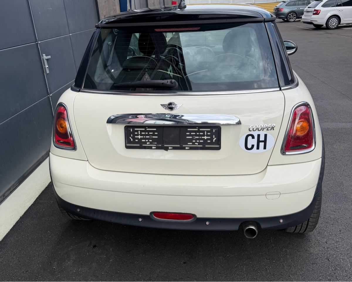 Mini Autos: Mini Cooper R56 Pepper Version  – D'occasion à Bolligen par jeganathan 2