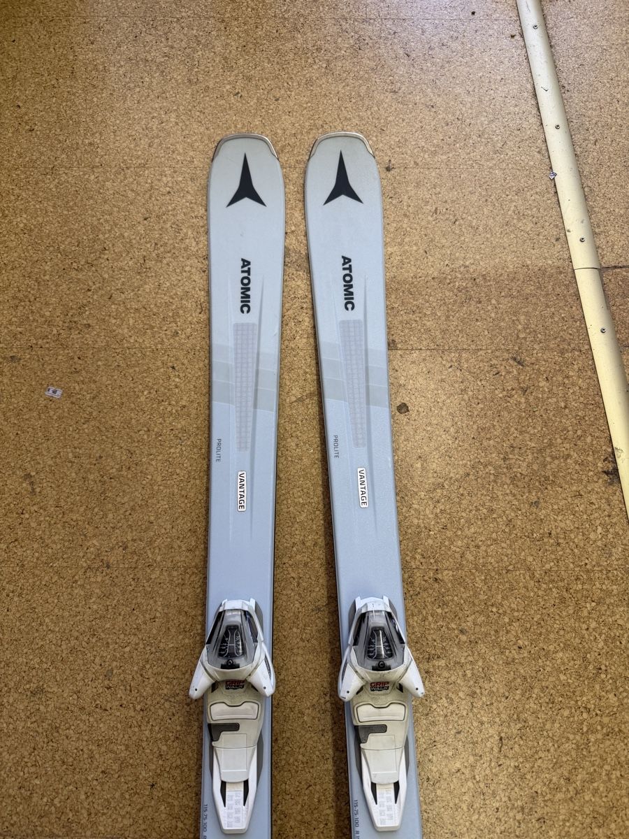 Atomic Sci: Atomic Vantage 75 C Ski 161 cm inkl. Atomic Bindung – Usato da Gurmels venduto da SwissShop21 1