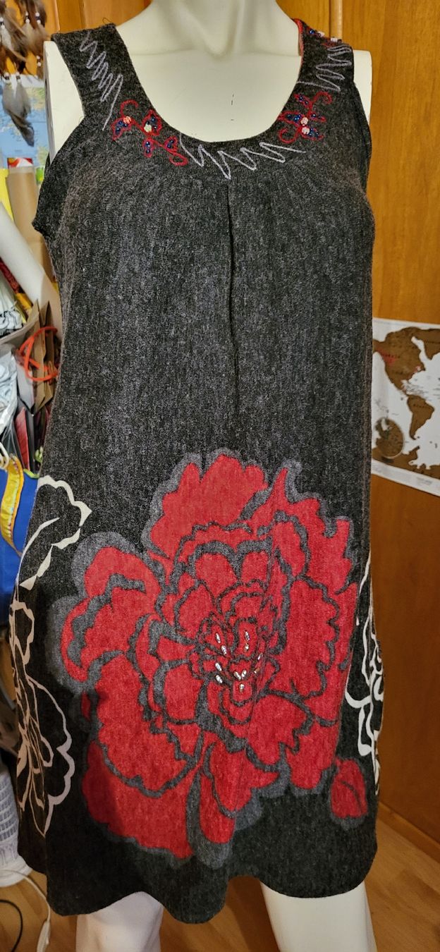 Vestiti: Damen Kleid Ärmelos Hippiestyle gr. M/L  – Usato da Schweizersholz venduto da fuchs06