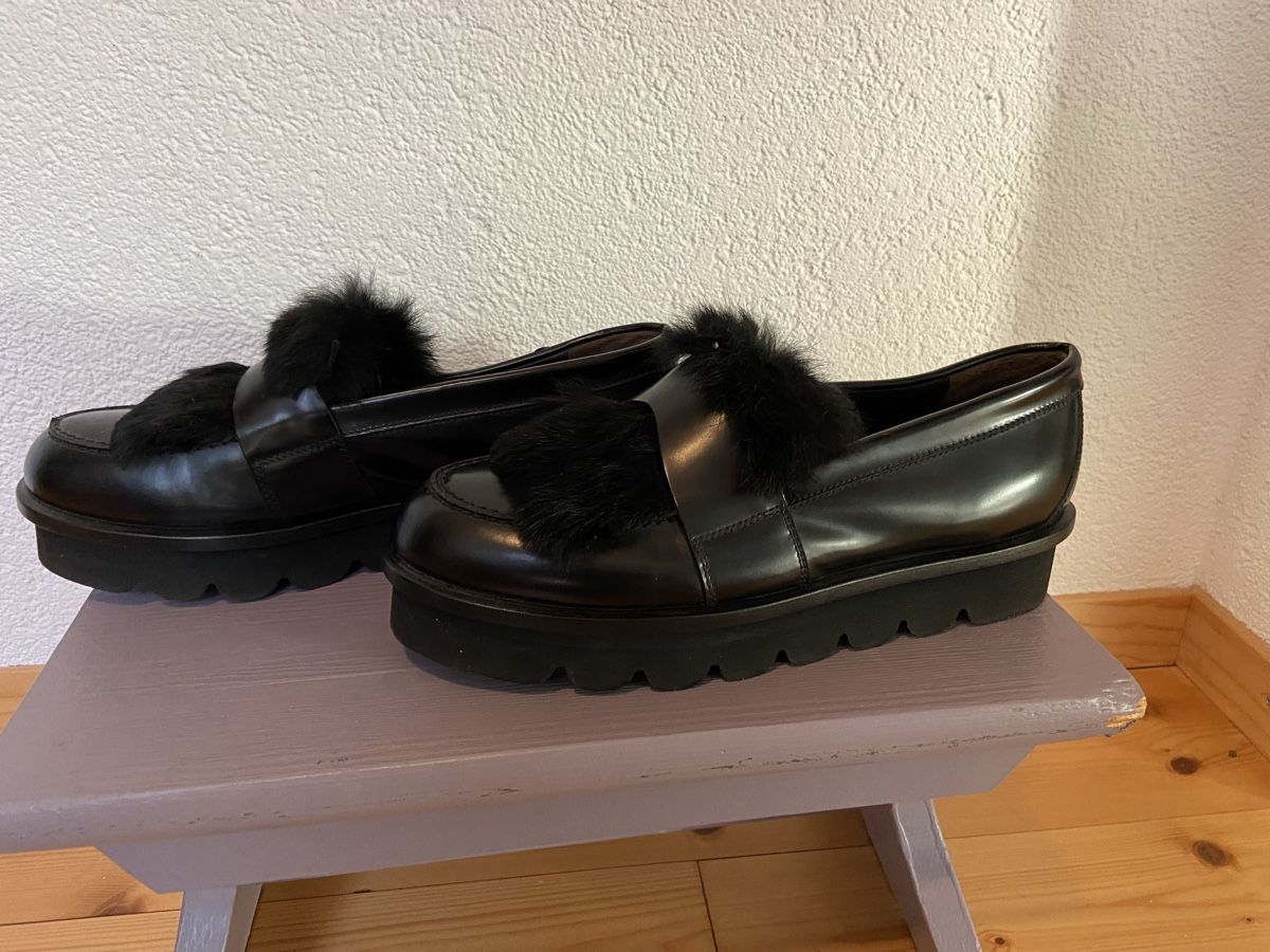 AGL Scarpe da donna: Loafer mit Fell von AGL – Usato da Planken venduto da oeh_g7xb 1