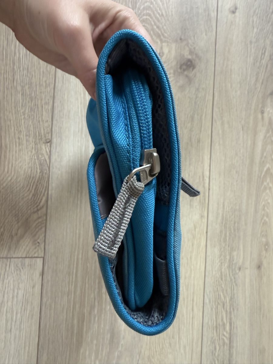 Deuter Kosmetikkoffer: Deuter necessaire in blau – Gebraucht aus Sarmenstorf von Nathaliie_21 3