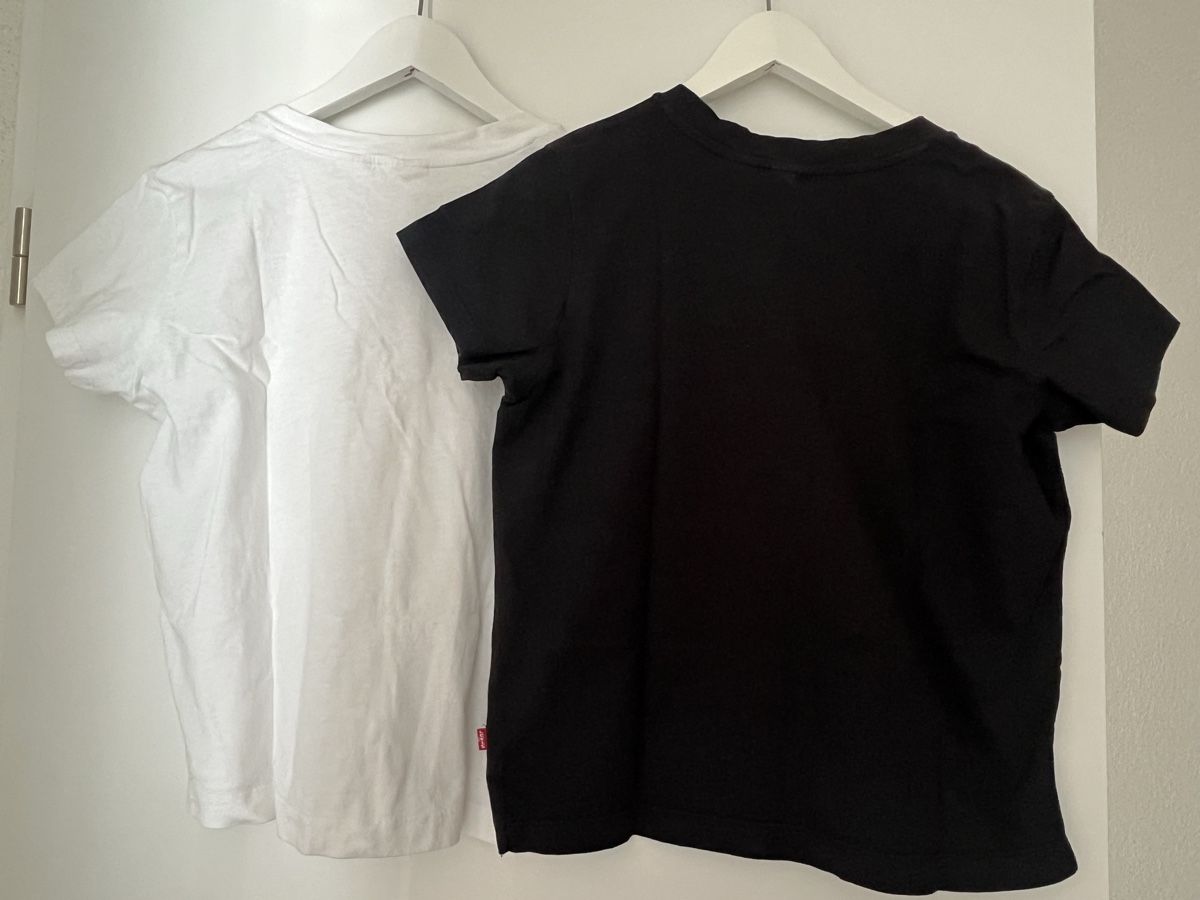 Levi's T-shirt: 2 Levi's T-Shirts Grösse XS – Usato da Frauenfeld venduto da heyLani 5