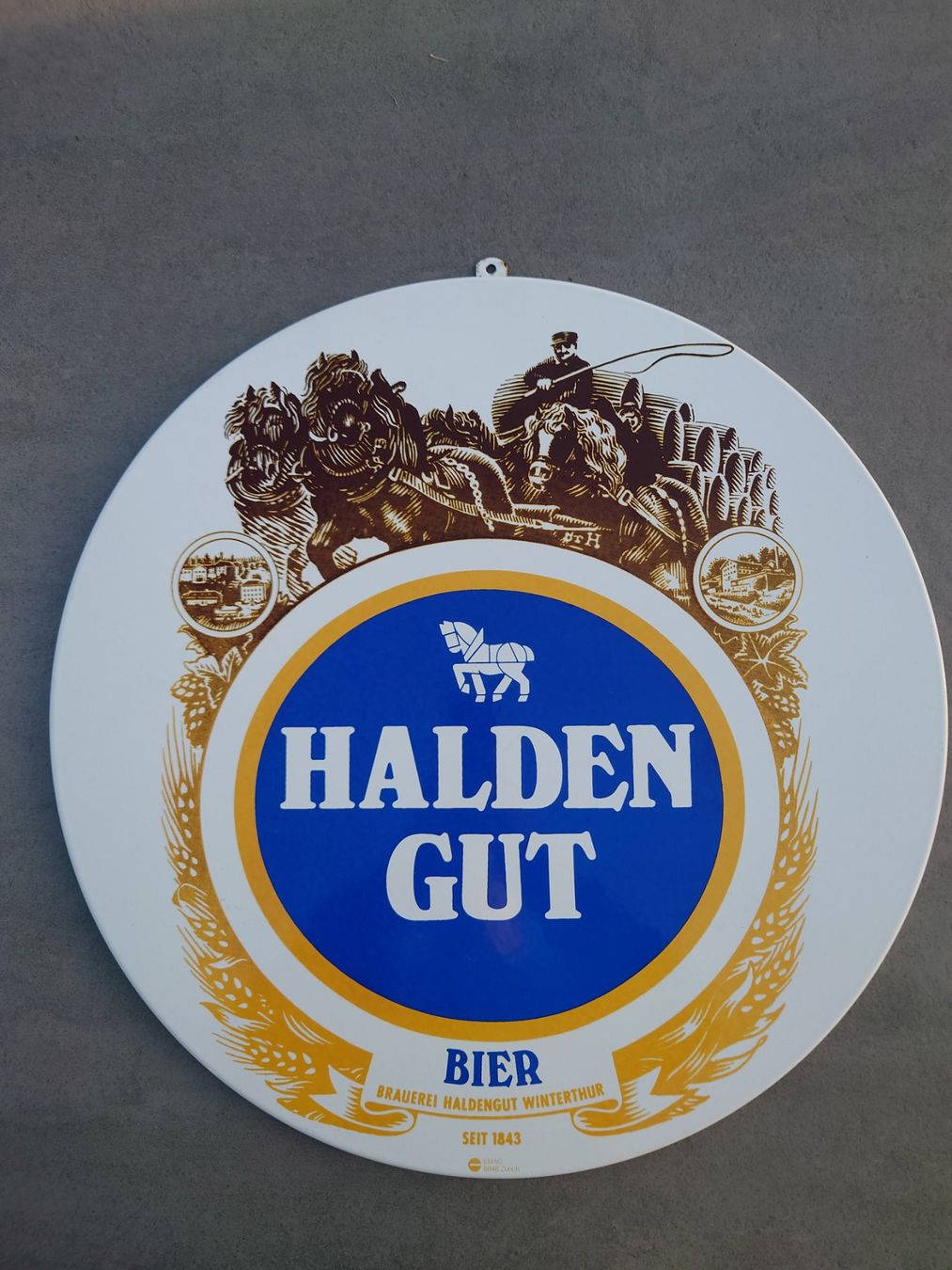 Haldengut Insegne: Emailschild Haldengut Bier Winterthur – Usato da Abtwil SG venduto da rabbit64