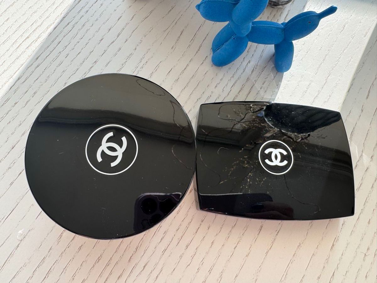 Chanel Make-up: Chanel poudre universelle - teinte 40 doré – Nuovo (secondo la descrizione) da La Sarraz venduto da Marina213 7