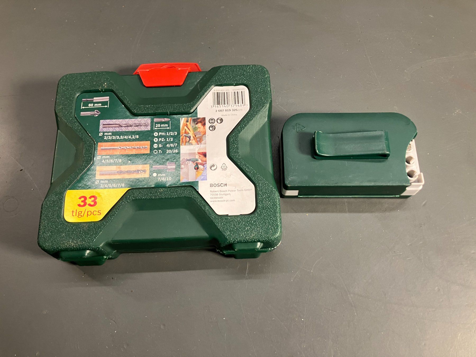 Bosch Tutti gli attrezzi: Post. BOSCH - div. Bits und Bohrer Set inkomplett ab 1.- – Usato da Lichtensteig venduto da Buy24International 5