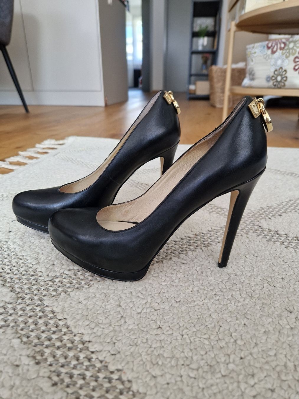 Michael Kors Scarpe da donna: Michael Kors High Heels GR. 35.5 – Usato da Thun venduto da sti_85yy 1