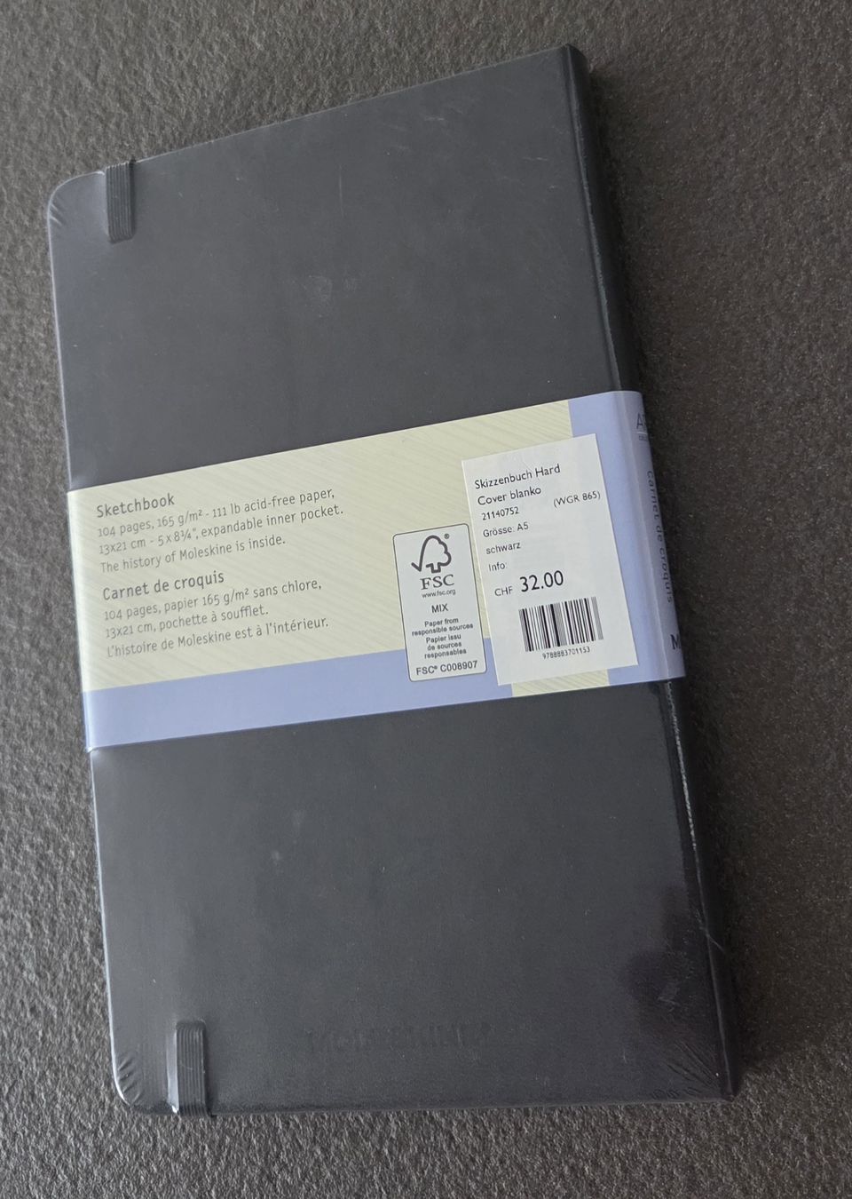 Schreibblöcke: Moleskine Sketchbook – Neu und originalverpackt aus Volketswil von MichiON 1
