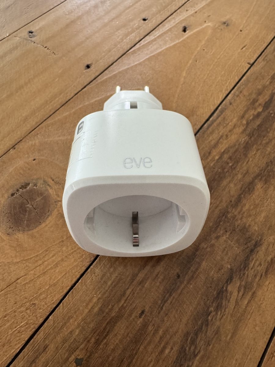 Spine: Eve Energy Smart Plug Adapter CH – Usato da Belp venduto da Kevin.02
