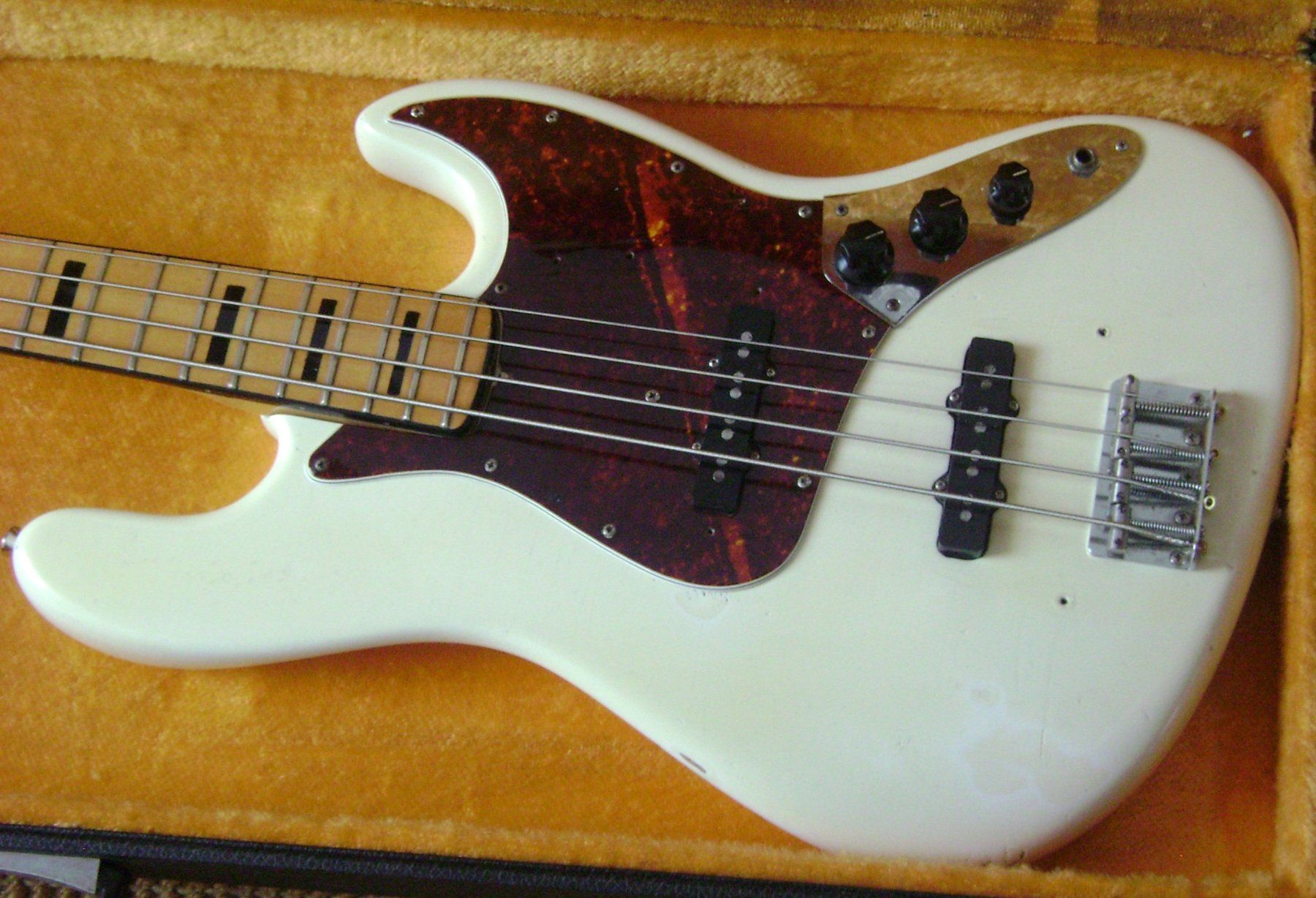 Fender Instruments de musique: Fender 1971 Jazz Bass. – D'occasion à St-Saphorin-Lavaux par Digit2 2