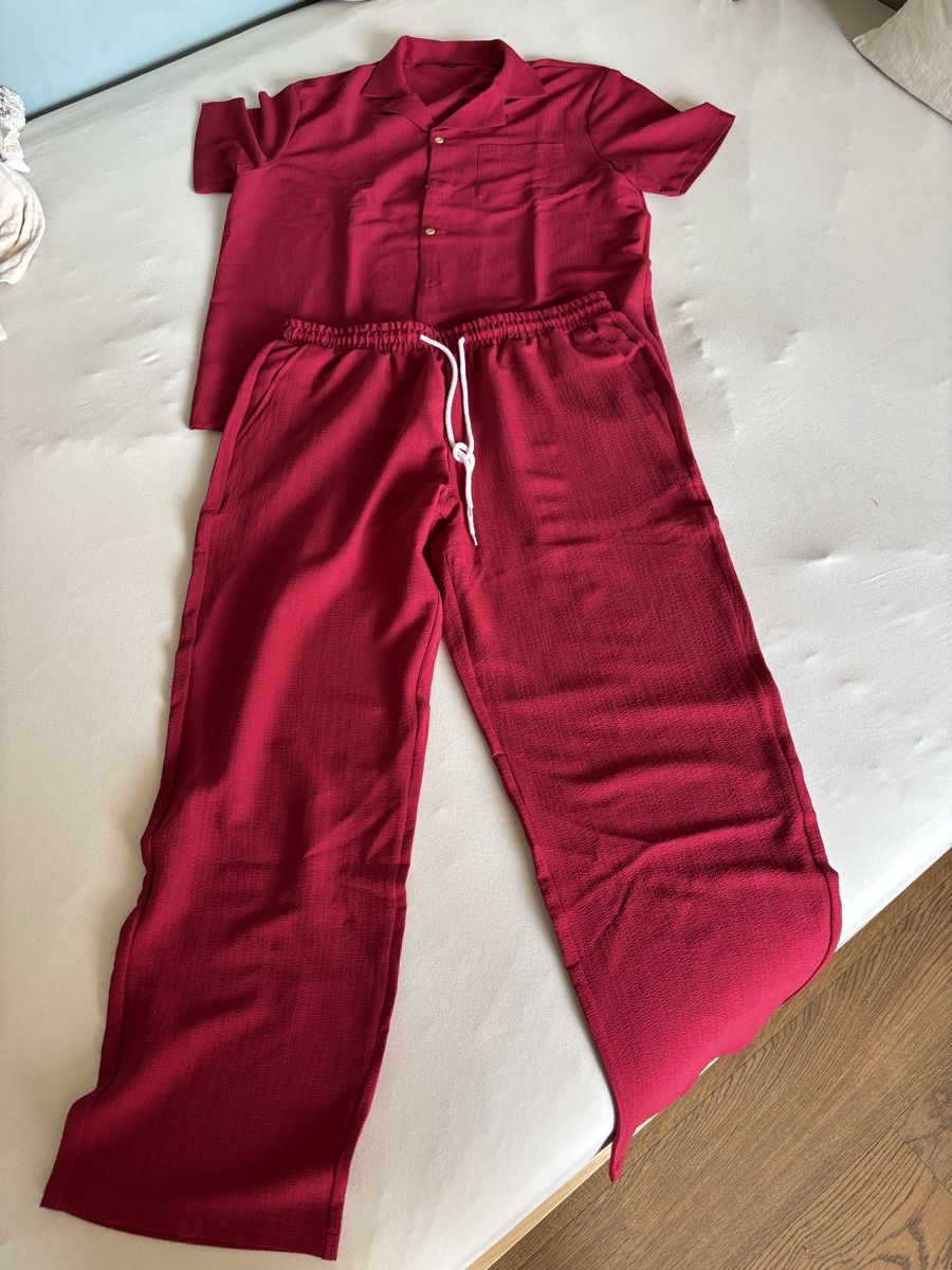 Chemises: Kurzarm Hemd und Hose rot Grösse L – Neuf (Voir description) à Nottwil par jon_wg27