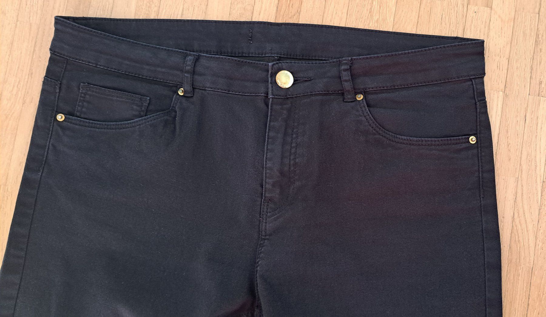 Pantaloni: Pantalon slim stretch – Usato da Le Mont-sur-Lausanne venduto da olatiu 1