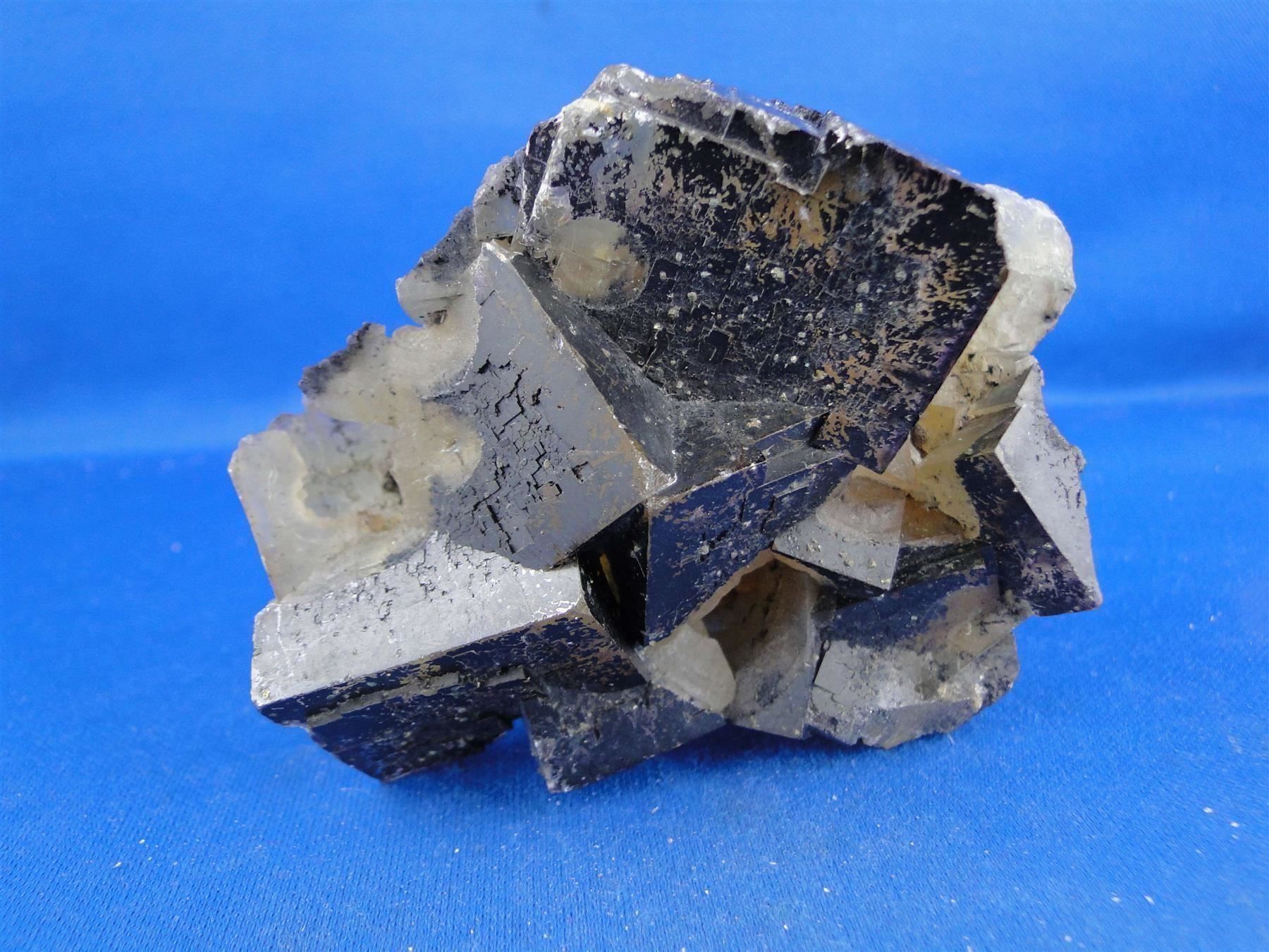 Minerali & Pietre curative: Fluorit – Usato da Schinznach Bad venduto da Demerald 8