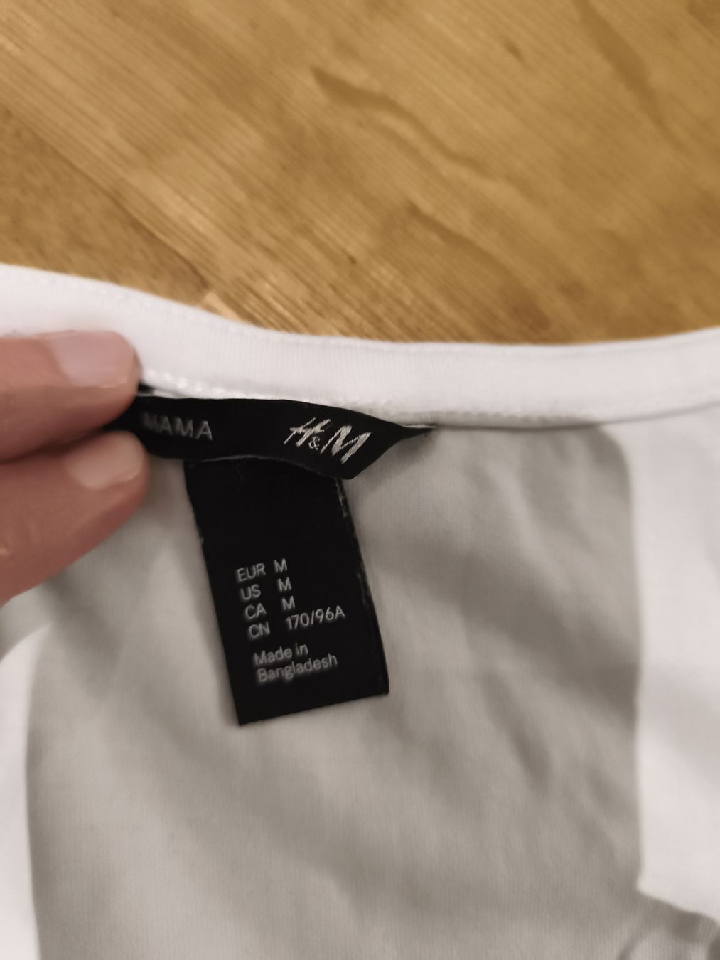 H&M T-Shirts: 2 H&M Mama Stillshirts, Grösse M, Baumwolle – Gebraucht aus Illnau von snejinka 1
