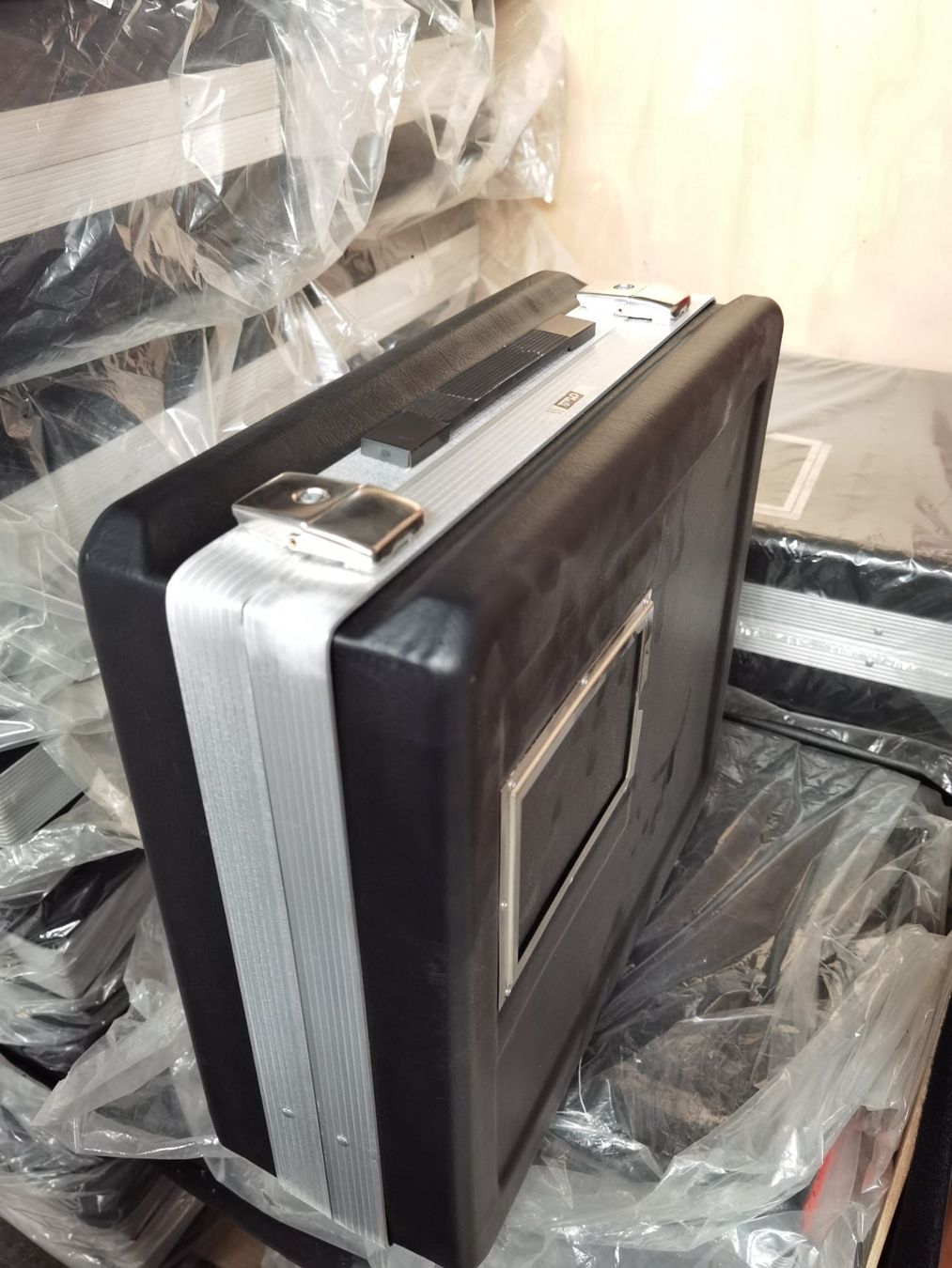 Valigie: Koffer 395x345x135 – Nuovo e nell'imballaggio originale da Aesch LU venduto da Cubic 1