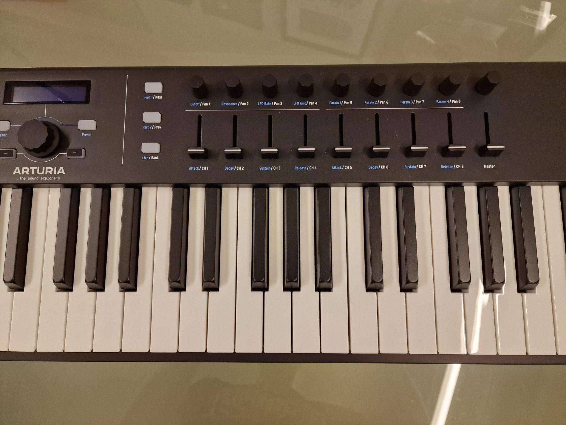 Arturia Strumenti musicali: Arturia Keylabs Essentials 88 BE – Nuovo (secondo la descrizione) da Neuendorf venduto da smo_6hvf 3