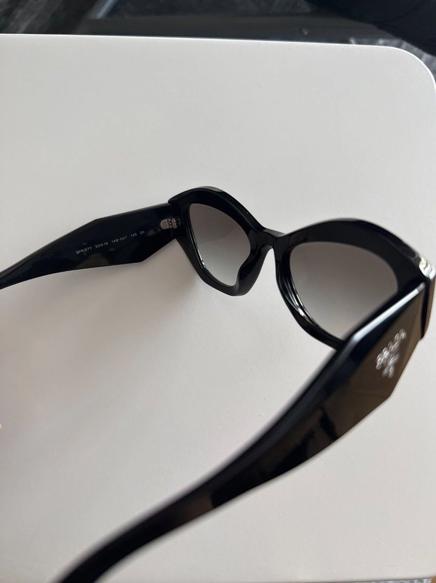 Prada Lunettes & Verres: Prada Sonnenbrille – D'occasion à Ostermundigen par bey_25bs 2