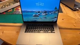 MacBook Pro 16”, 8-Core i9 @ 2.4GHz, 16GB, 1TB SSD
