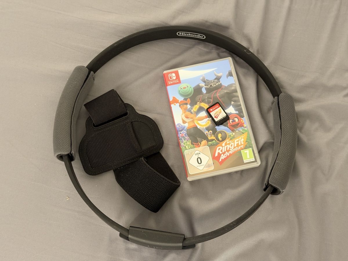 Spiele: Nintendo Ring Fit Adventure Spiel und Ring – Gebraucht aus Riniken von Powermeck
