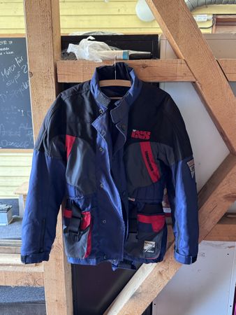 IXS Motorradjacke mit Schützer Gr. S