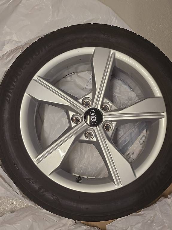 Audi Pneumatici & Ruote complete: Audi A4 Sommerräder 17 Zoll – Usato da Winterthur venduto da stevun