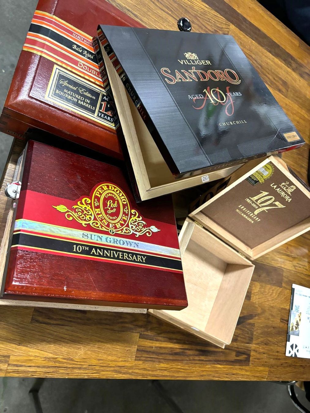 Altri Prodotti per fumatori: Zigarrenboxen Diverse ohne Inhalt – Usato da Schöftland venduto da mioplus 3
