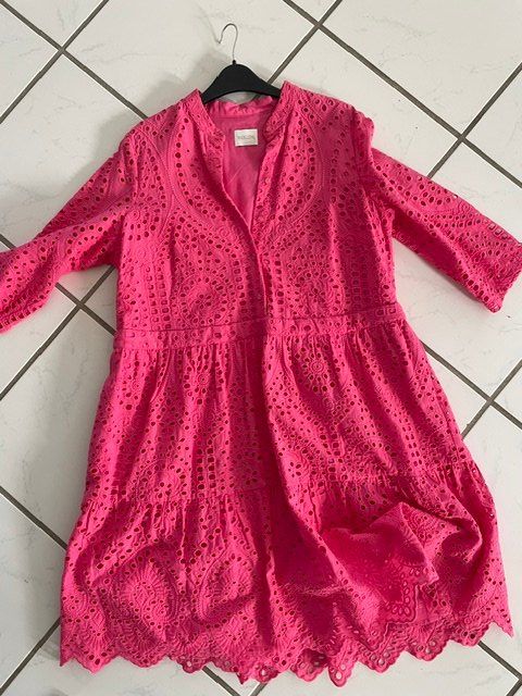 Madeleine Kleider: Spitzen-Damenkleid Gr. 40 – Gebraucht aus Wermatswil von TAndry