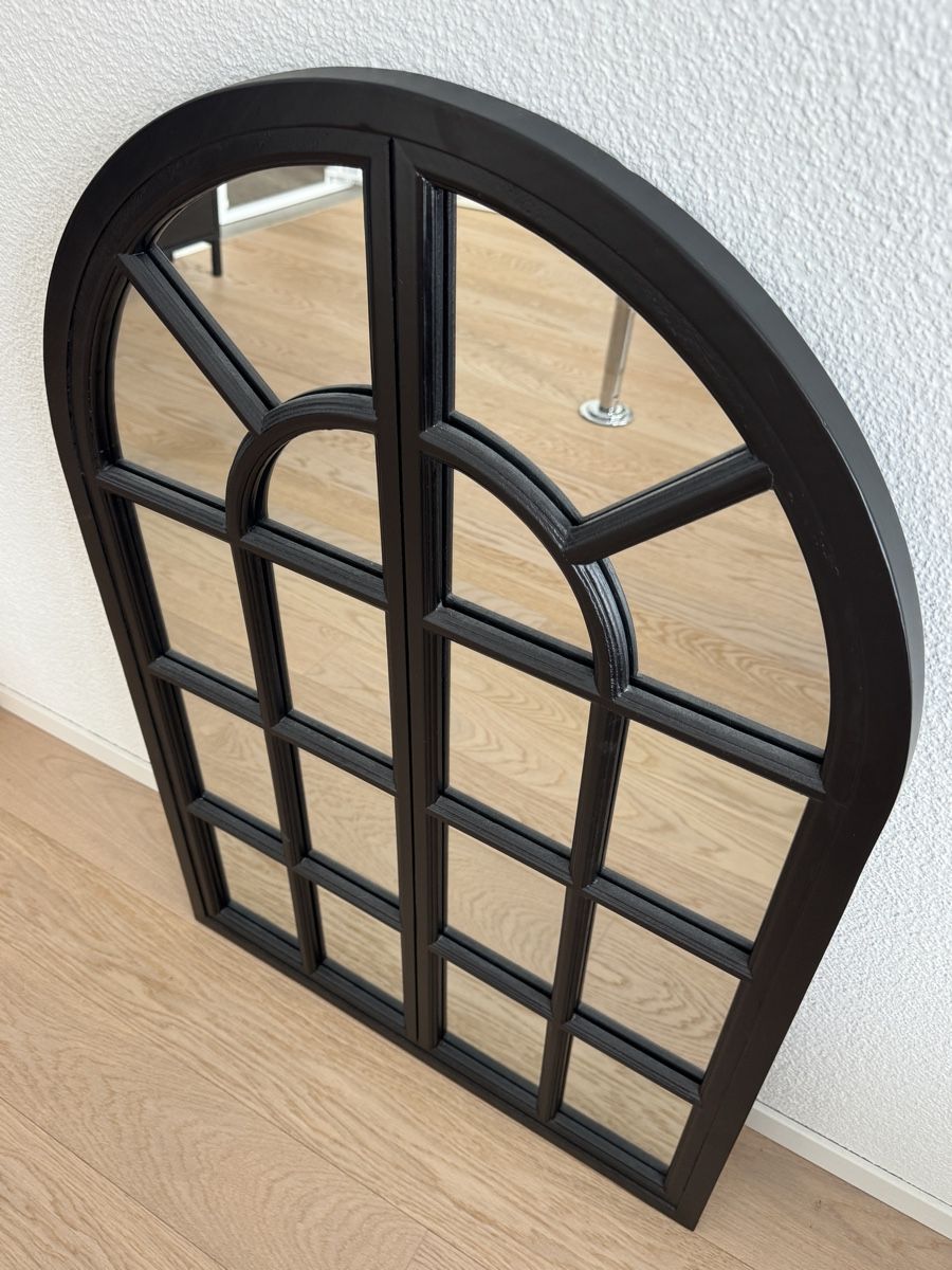 Specchi: Spiegel im Fensterdesign – Usato da Schmerikon venduto da LindaHapunkt 1