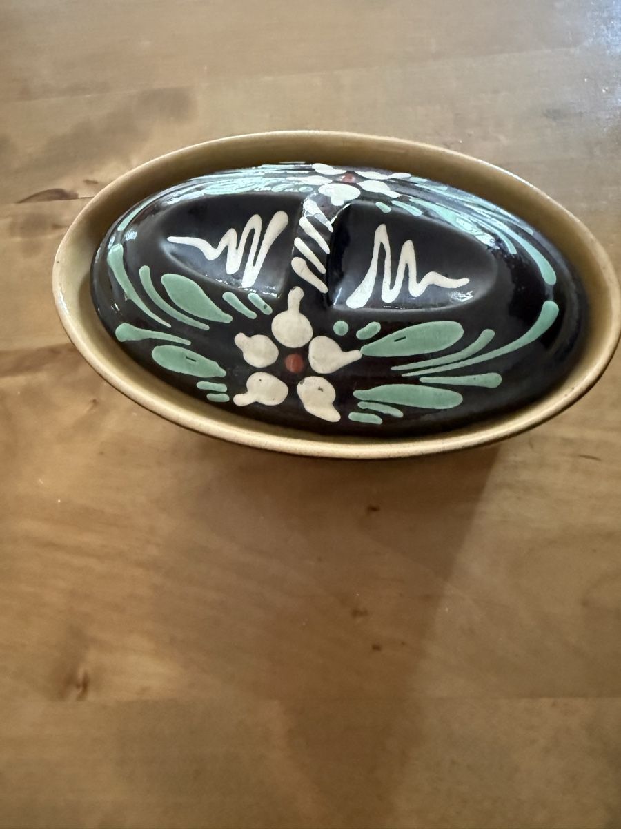 Sonstiges Geschirr: Keramik Butterdose/Terrine oval – Gebraucht aus Urdorf von Chapar