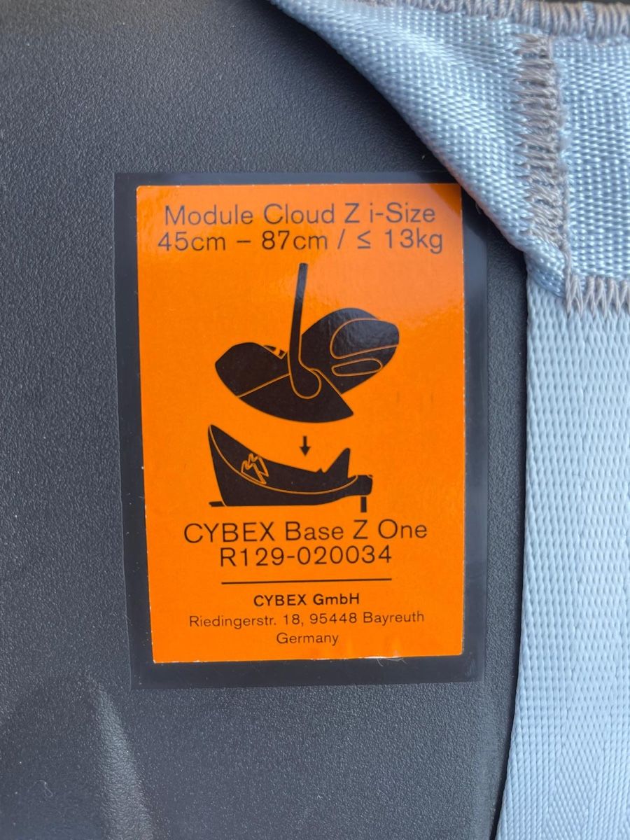 Cybex Seggiolini per auto: Cybex Babyschale inkl. Basisstation – Usato da Ueberstorf venduto da savas90 9