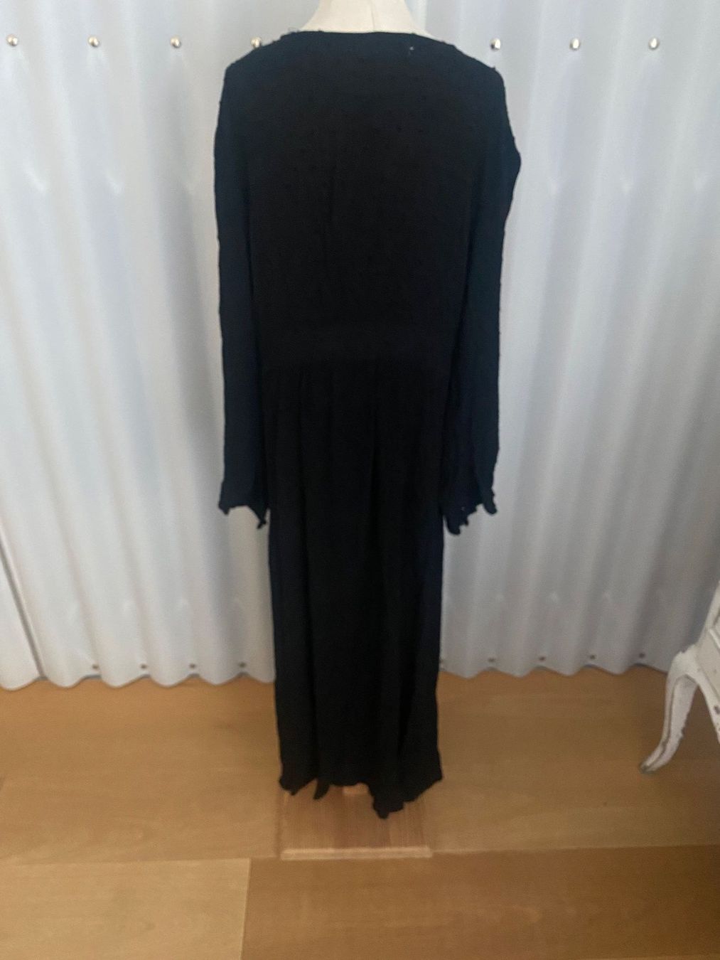 Vestiti: Midikleid – Usato da Luzern venduto da lou4444 1