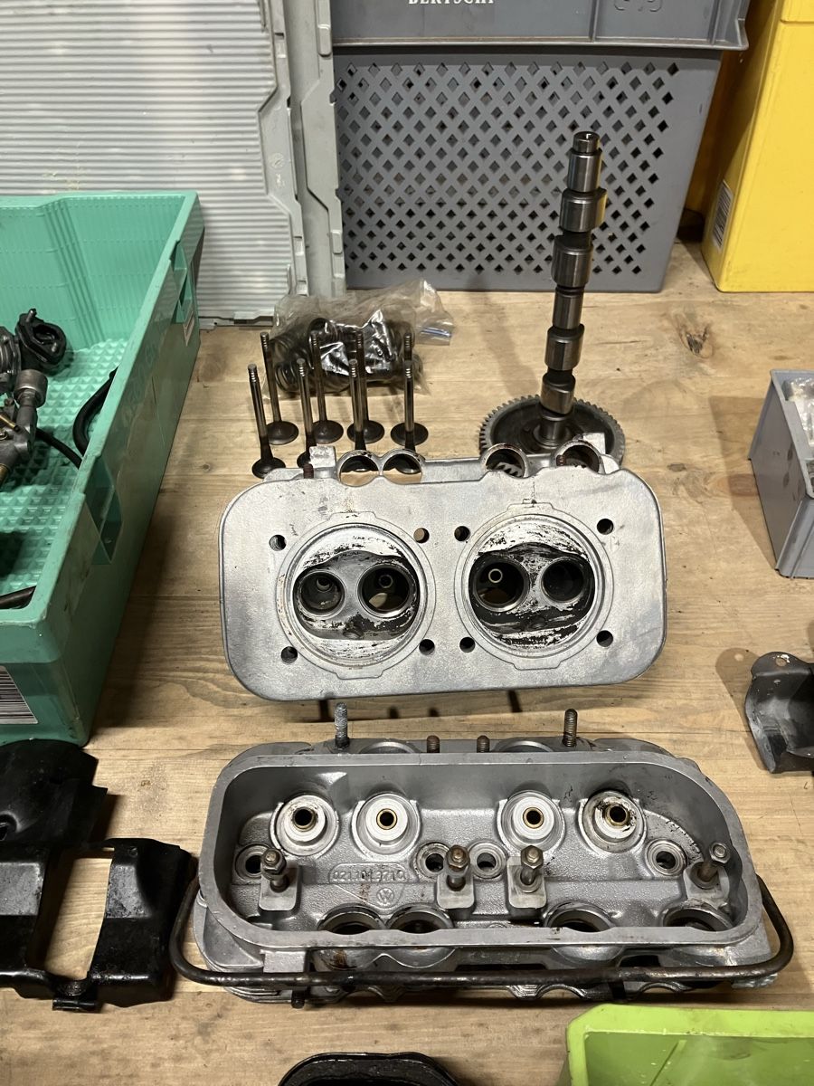 Tutti pezzi di ricambio auto: VW T2 Bus Motor Typ4 – Usato da Willisau venduto da livefast 3