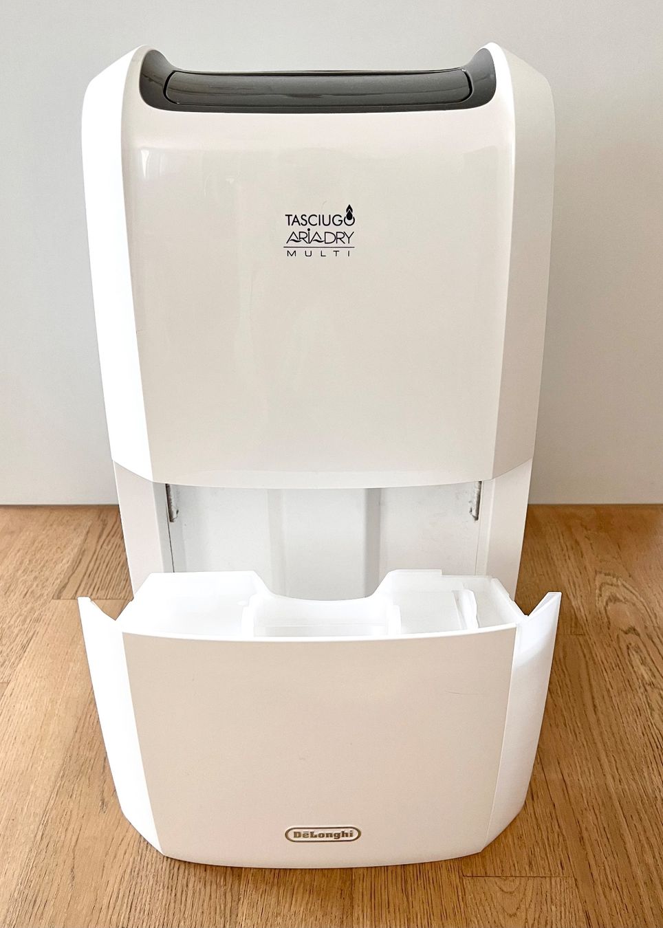 De'Longhi Deumidificatori: DeLonghi Tasciugo AriaDry Multi DDSX225 Luftentfeuchter – Usato da Zürich venduto da berthy 1