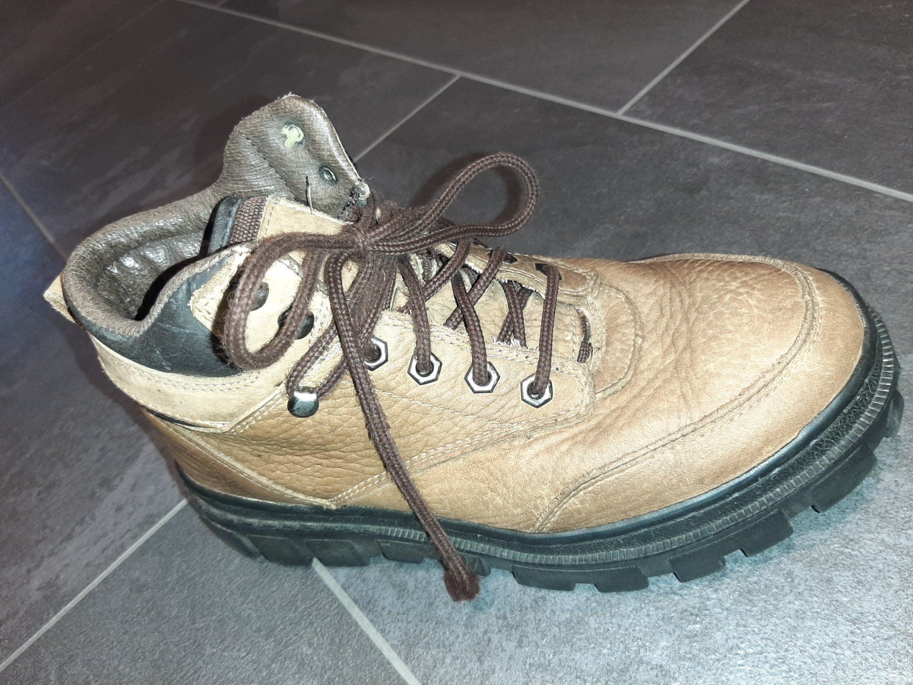 Skechers Scarpe da uomo: Winterschuhe Sketchers – Usato da Hondrich venduto da majululu71 1