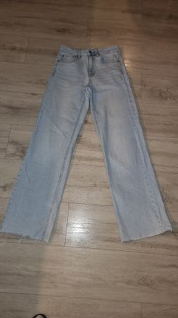 Stradivarius Jeans 36 Hellblau Sommer Top Zustand neuwertig