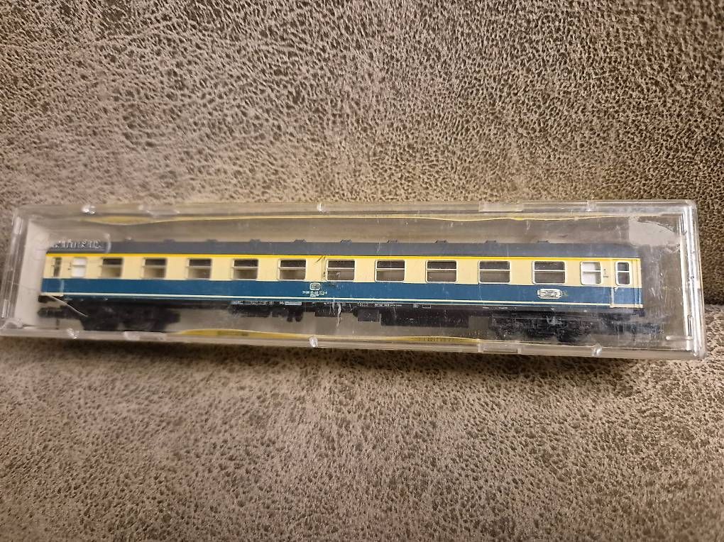 Modellini di ferrovie: Personenwagen N MINITRIX – Usato da Chur venduto da marilandroland59
