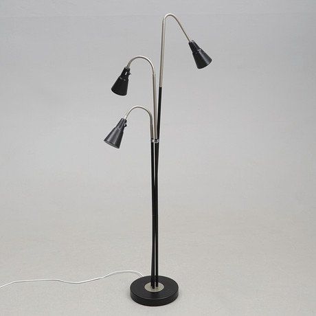 Ikea Lampade: Standleuchte mit 3er-Spot, schwarz, IKEA KVART – Usato da Schlieren venduto da kat_vx7w